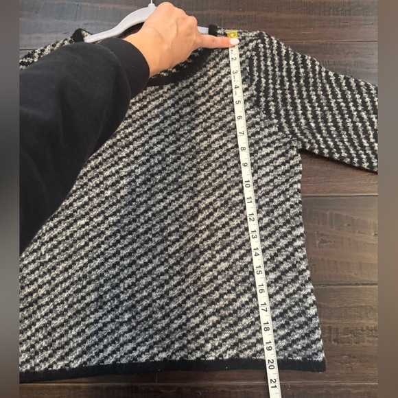 Rag & Bone 100% wool black white grey classic quiet luxury crew neck sweater - Picture 4 of 10